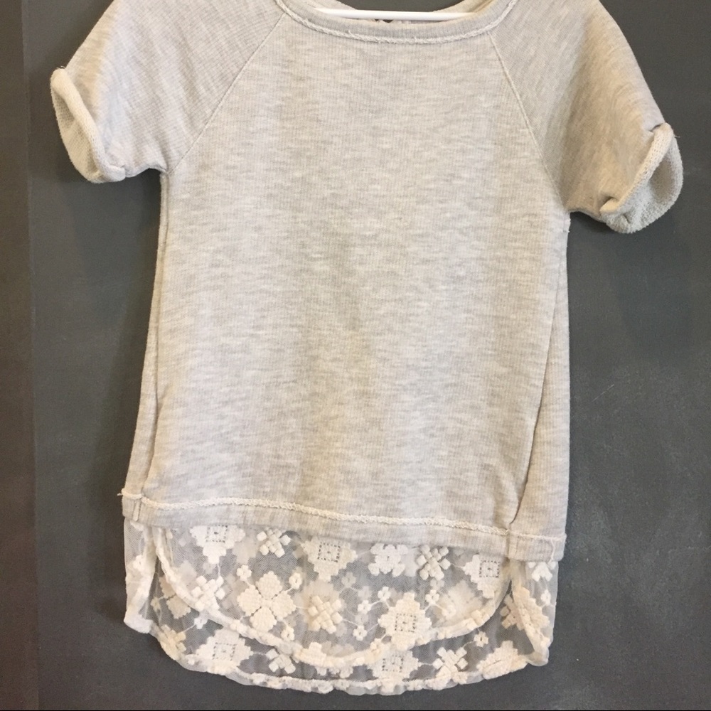 Zara grey top with lace trim on he bottom.